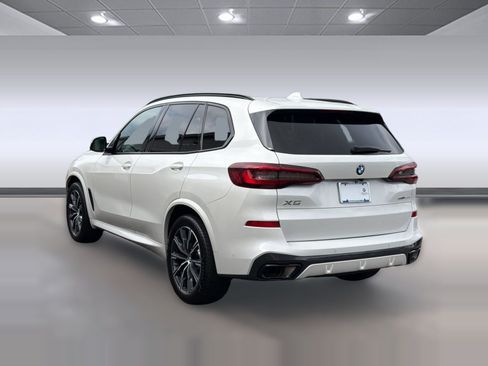 Used 2023 BMW X5 xDrive40i w/ Executive Package AWD/4WD image 3