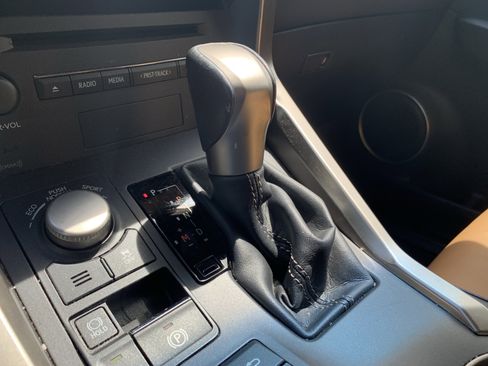 Used 2016 Lexus NX 200t FWD image 25