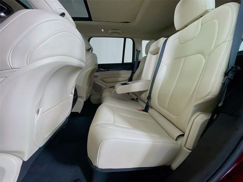 Used 2022 Jeep Grand Cherokee Limited AWD/4WD image 29