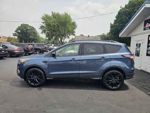 Used 2018 Ford Escape SE w/ SE Sport Appearance Package FWD image 6