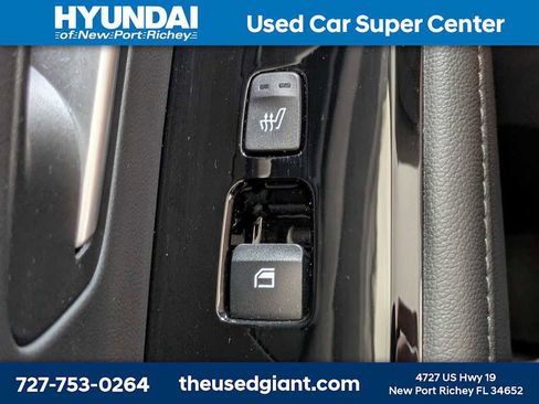 Used 2024 Hyundai Tucson Limited FWD image 16