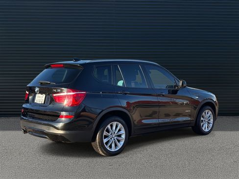 Used 2017 BMW X3 xDrive28i image 5