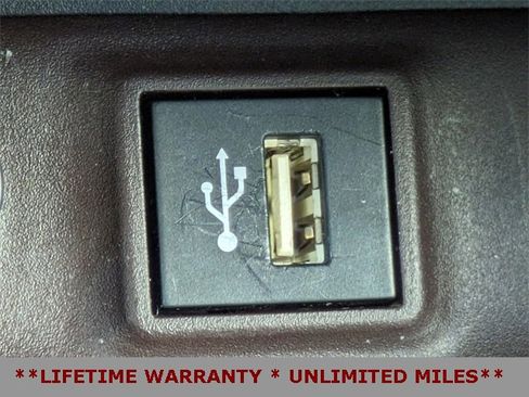 Used 2023 Toyota RAV4 Limited image 26