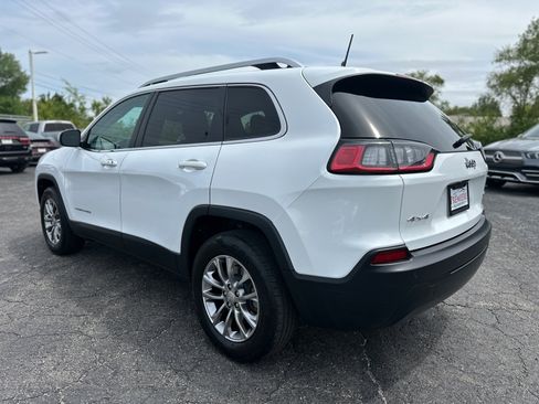 Used 2019 Jeep Cherokee Latitude Plus w/ Comfort/Convenience Group AWD/4WD image 3