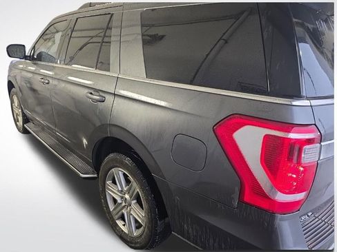 Used 2019 Ford Expedition XLT w/ Equipment Group 202A image 3