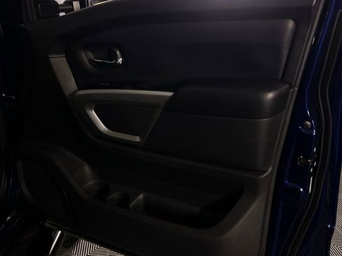 Used 2024 Nissan Titan SV w/ SV Convenience Package image 30