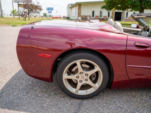 Used 2003 Chevrolet Corvette Convertible w/ Preferred Equipment Group1 RWD image 40