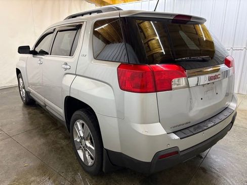 Used 2015 GMC Terrain SLT w/ Chrome Appearance Package image 8