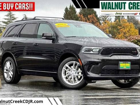 Used 2024 Dodge Durango GT image 1