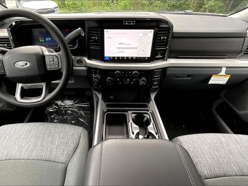 New 2026 Ford F250 XLT w/ XLT Premium Package image 5