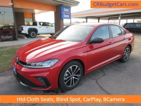 Used 2025 Volkswagen Jetta Sport image 1