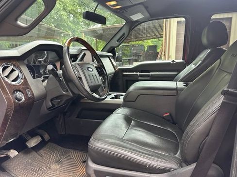 Used 2013 Ford F250 Platinum w/ FX4 Off Road Pkg AWD/4WD image 7