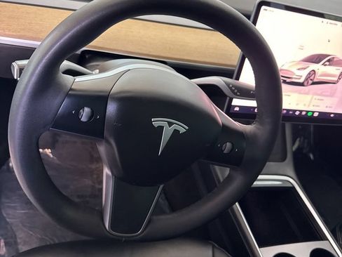 Used 2022 Tesla Model 3 Standard Range RWD image 12