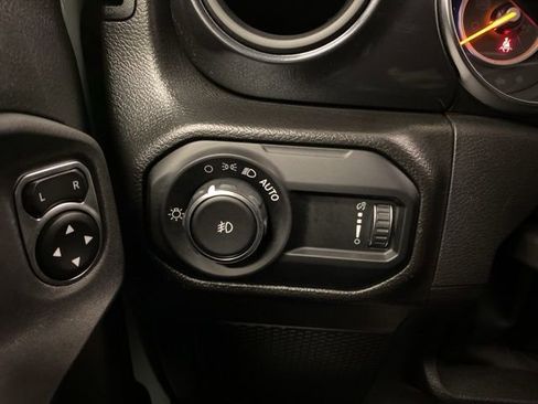 Used 2023 Jeep Wrangler Sport image 20