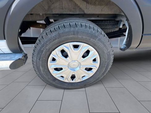 Used 2025 Ford Transit 250 Low Roof w/ Exterior Upgrade Package RWD image 11