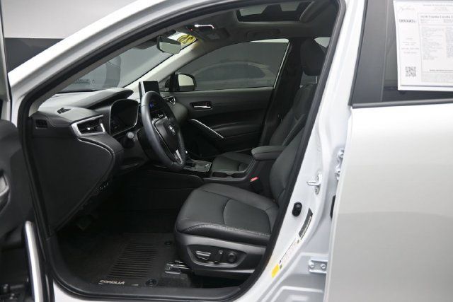 Used 2026 Toyota Corolla Cross XLE w/ Convenience Package FWD image 18