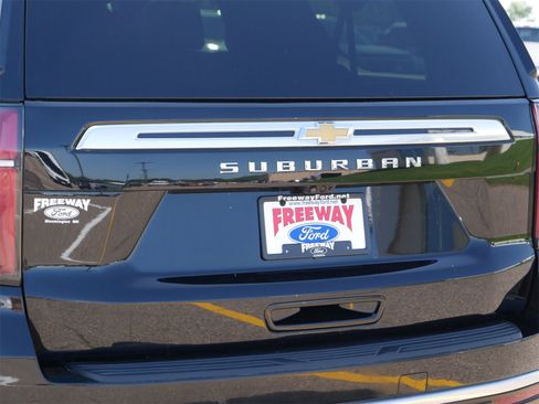 Used 2023 Chevrolet Suburban High Country w/ Max Trailering Package image 10
