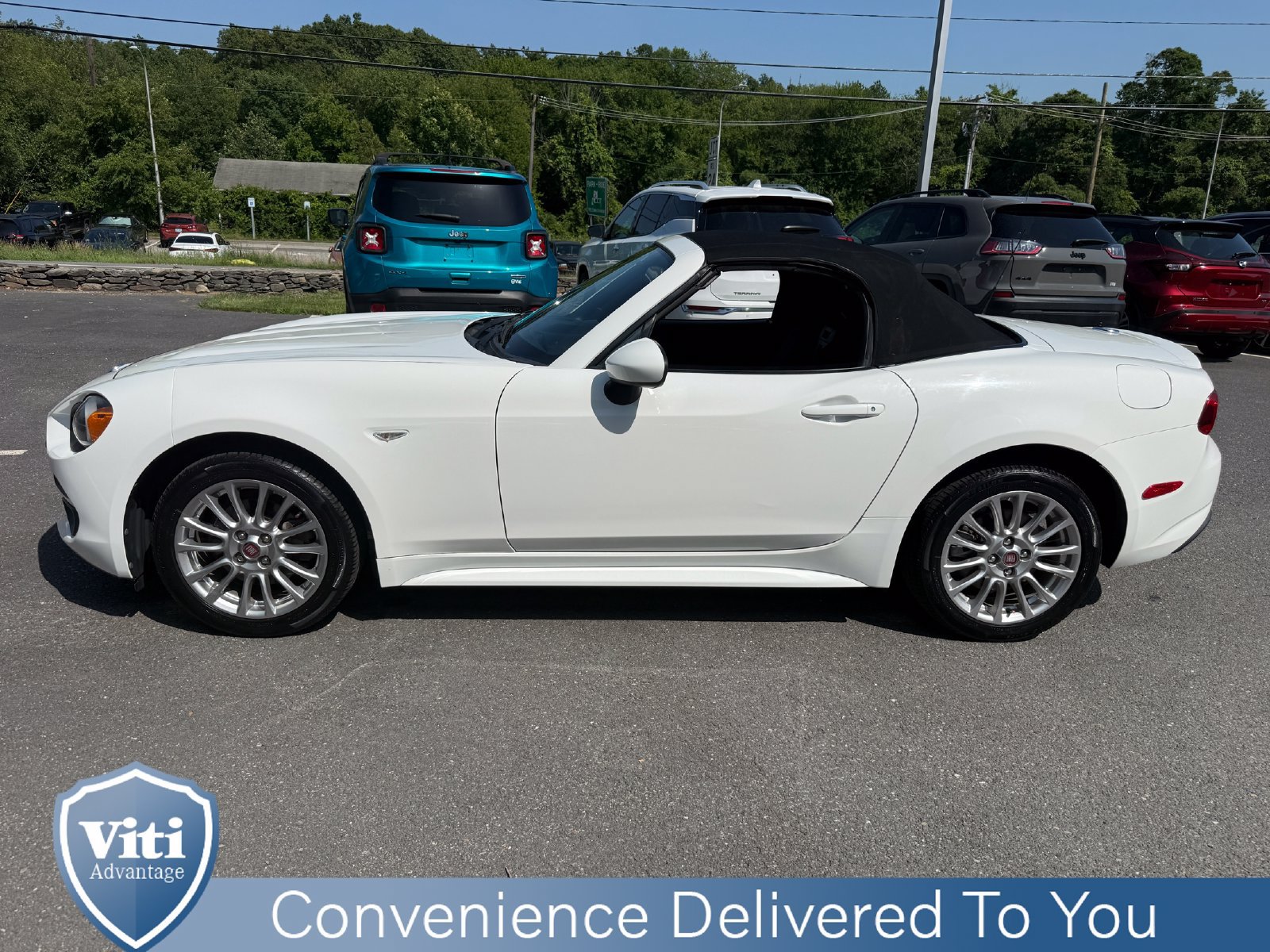 Used 2018 FIAT 124 Spider Classica RWD image 11