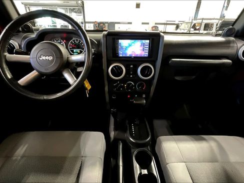 Used 2008 Jeep Wrangler Unlimited Sahara w/ Trailer Tow Group image 13