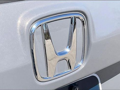 Used 2024 Honda CR-V EX-L image 8