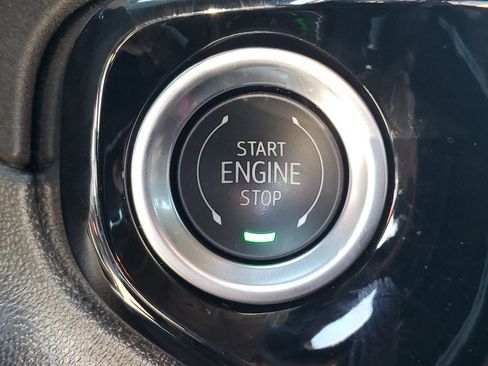 Used 2025 Chevrolet Silverado 1500 LT image 25