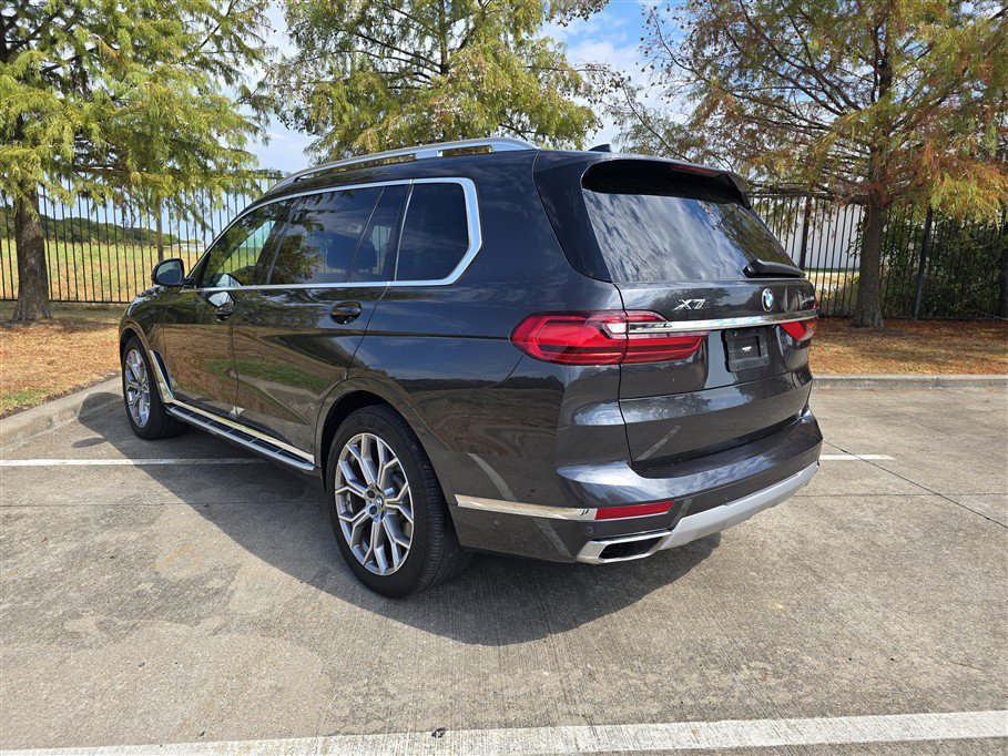 Used 2020 BMW X7 xDrive40i w/ Executive Package AWD/4WD image 4