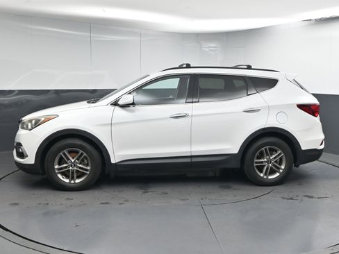 Used 2017 Hyundai Santa Fe Sport image 5