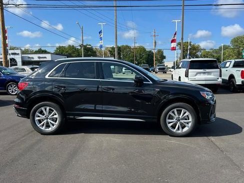 New 2025 Audi Q3 2.0T Premium image 2