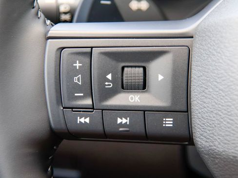 New 2026 Nissan Rogue SV FWD image 10