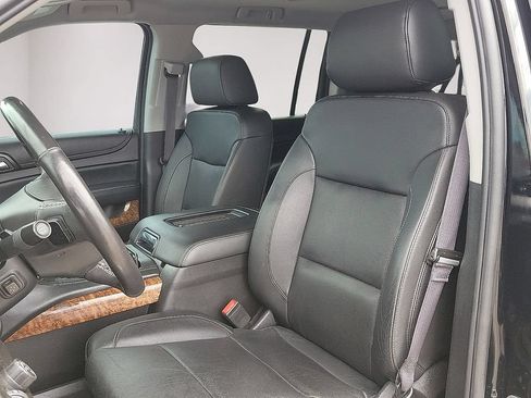 Used 2017 Chevrolet Suburban Premier RWD image 12