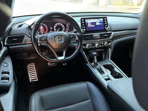 Used 2022 Honda Accord Sport image 18