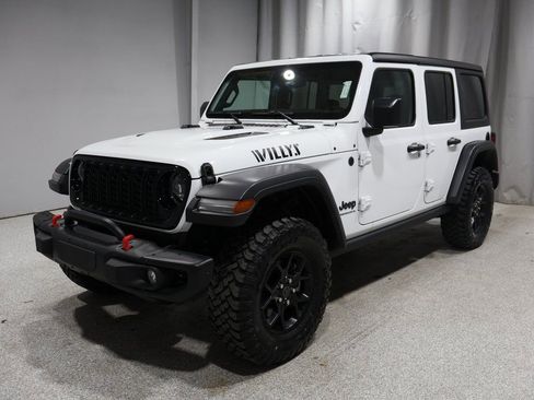 Used 2024 Jeep Wrangler Willys image 10