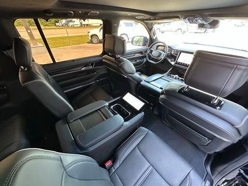 Used 2024 Jeep Grand Wagoneer Series II w/ Quick Order Packagew 28T AWD/4WD image 24