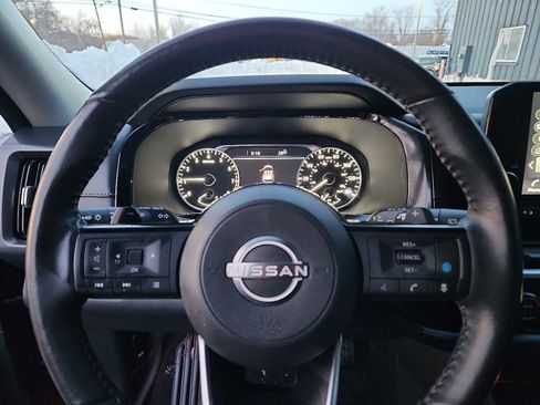 Used 2022 Nissan Pathfinder SL image 18