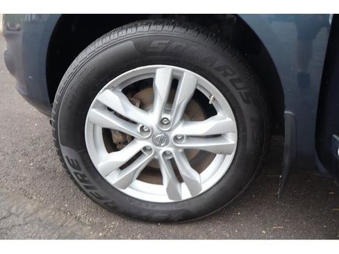 Used 2015 Nissan Rogue S w/ Convenience Package FWD image 16