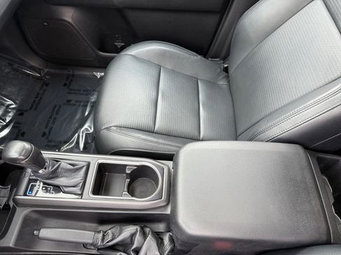 Used 2021 Toyota Tacoma TRD Off-Road image 14