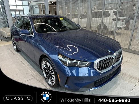 New 2026 BMW 530i xDrive w/ Premium Package image 1