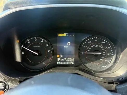 Used 2022 Subaru Crosstrek 2.0i Premium w/ Moonroof Package AWD/4WD image 19