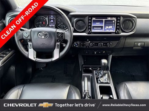Used 2020 Toyota Tacoma TRD Off-Road image 12