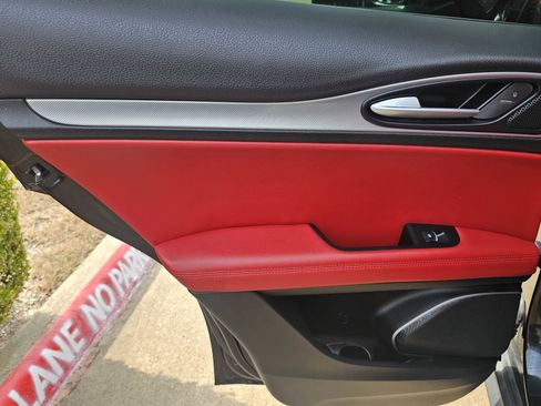 Used 2019 Alfa Romeo Stelvio Ti Sport w/ Quick Order Package 22S Sport image 25