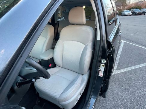 Used 2015 Subaru Forester 2.5i Premium w/ All-Weather Package image 17