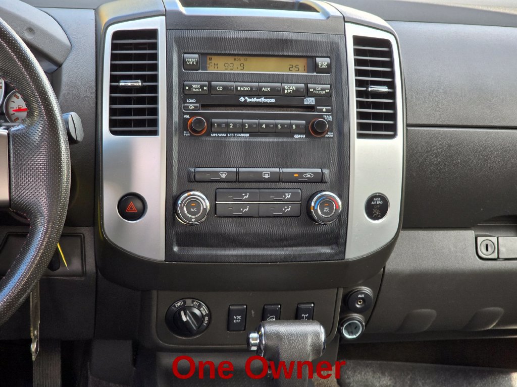 Used 2011 Nissan Frontier PRO-4X AWD/4WD image 17