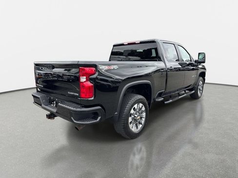 Used 2024 Chevrolet Silverado 2500 Custom w/ Custom Value Package AWD/4WD image 4