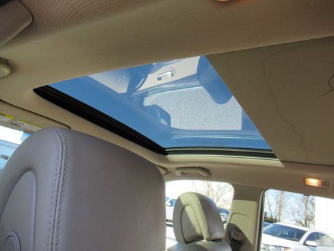 Used 2017 Hyundai Santa Fe Sport w/ 2.4L Tech Package 04 image 24