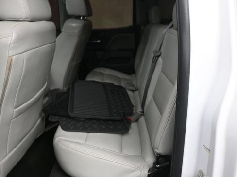 Used 2016 Chevrolet Silverado 1500 Custom w/ Custom Convenience Package RWD image 16