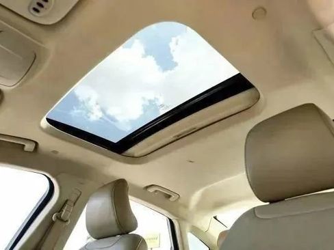 Used 2016 Ford Fusion SE w/ Equipment Group 502A FWD image 5