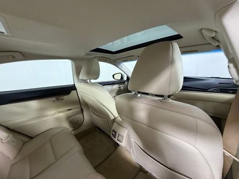 Used 2015 Lexus ES 350 w/ Luxury Package FWD image 28