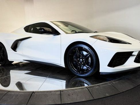 Used 2023 Chevrolet Corvette Stingray Premium Cpe w/ Z51 Performance Package image 20