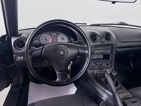 Used 1999 MAZDA MX-5 Miata RWD image 22