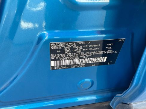 Used 2017 Toyota RAV4 XLE image 10